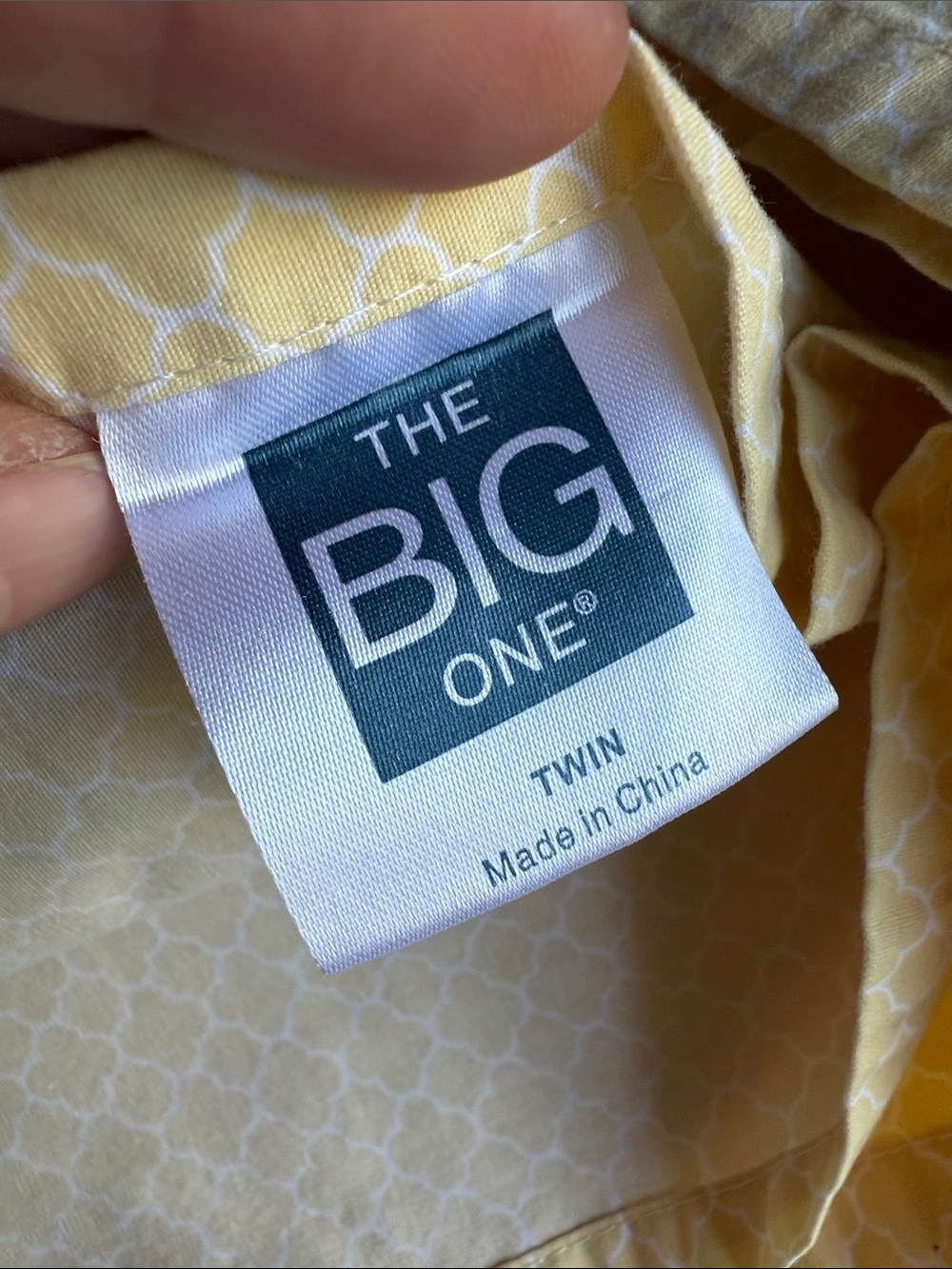 Light Yellow Patterned Twin Sheet - Picture 3 of 3